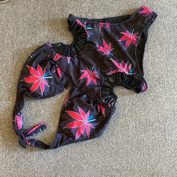 Black Floral Cutout Swimsuit - Picture 1 of 4